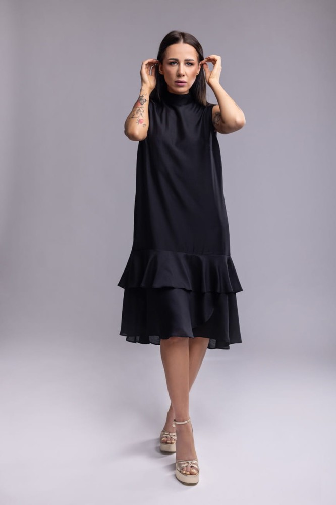 Sukienka Dark Mist - czarna, z falbanami, bez rękawów, z lyocellu, prosty krój widok przodu