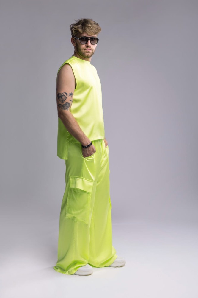 Top męski Neon Ray - w komplecie ze spodniami szerokimi w kolorze neonowym seledynie