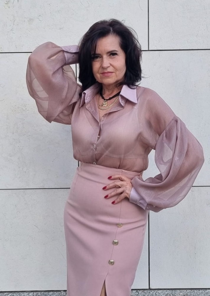 Koszula damska Drama- transparentna, brudny róż, bufiaste rękawy, obniżona linia ramion, usztywniony mankiet i kołnierzyk